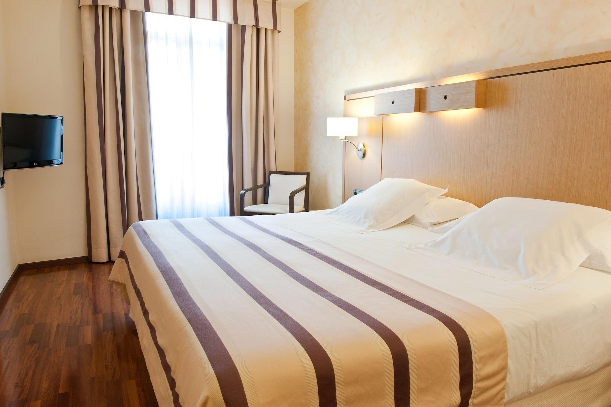 Hotel Duran Figueres  Exterior photo