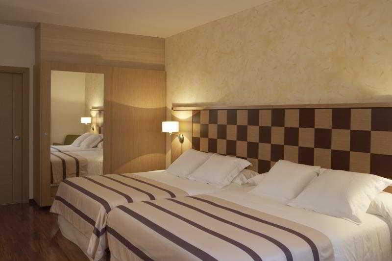 Hotel Duran Figueres  Room photo