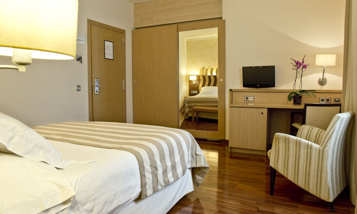Hotel Duran Figueres  Exterior photo